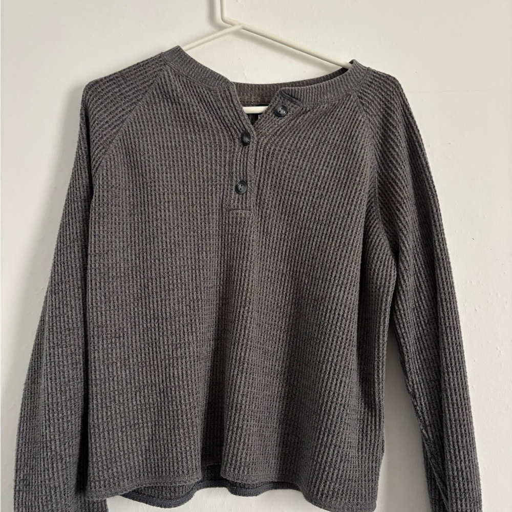 Old Navy Gray Crew Neck Sweater Cozy Knit - Picture 1 of 2